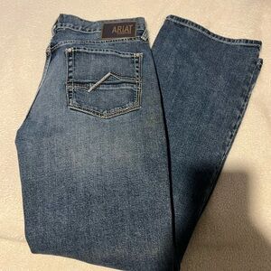 Men’s 35x32 ariat m4 jeans